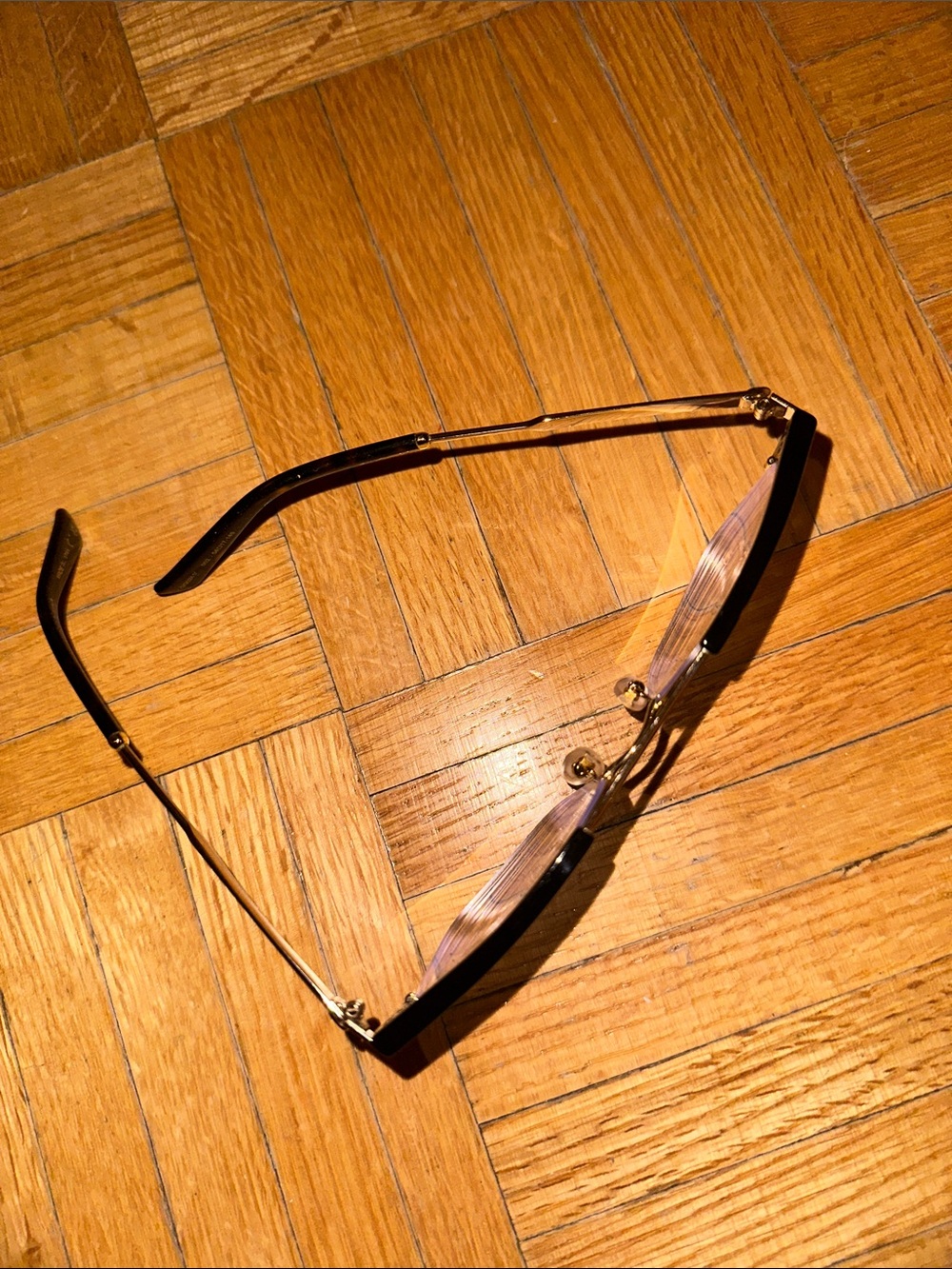 Gucci Gold and Black Women's Eyeglasses - Classic Metal Frame - Picture 2 of 8